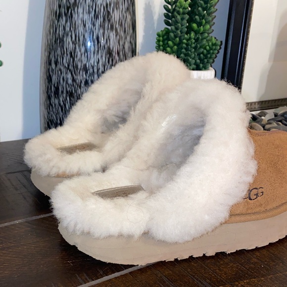 3/$60 UGG Disquette Chestnut Shearling Lined Mules Size 7 - Picture 2 of 15